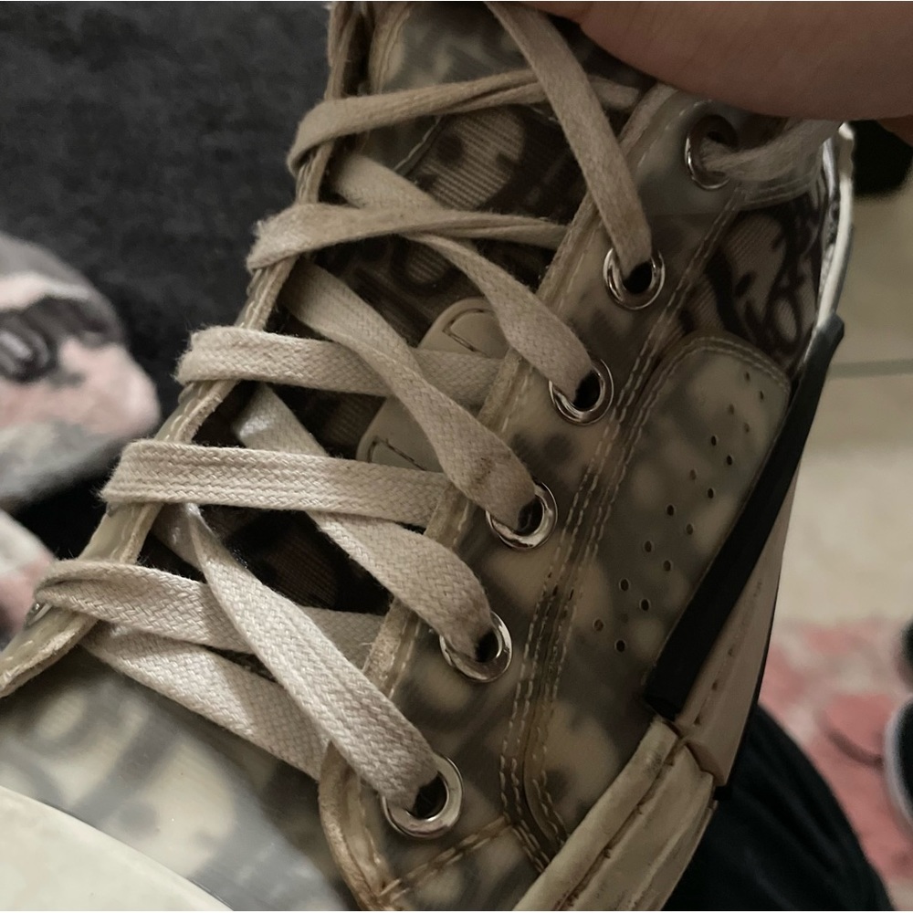 Dior B32 Low Top (Female) - Picture 5 of 8
